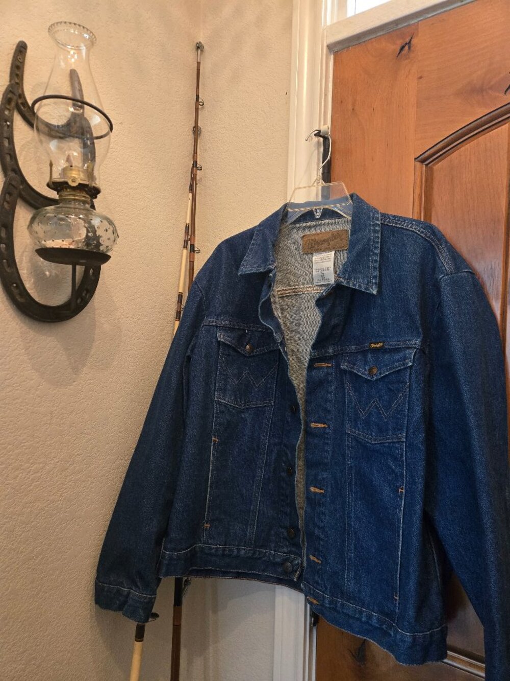 Wrangler authentic Western Wear blue jean jacket extra large